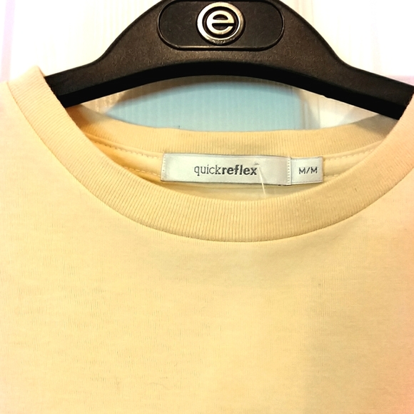 2pcs Quickreflex tees - NWOT - Picture 4 of 4